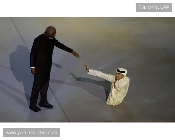 卡塔尔世界杯新闻评论：最新赛事动态与精彩瞬间全面解析